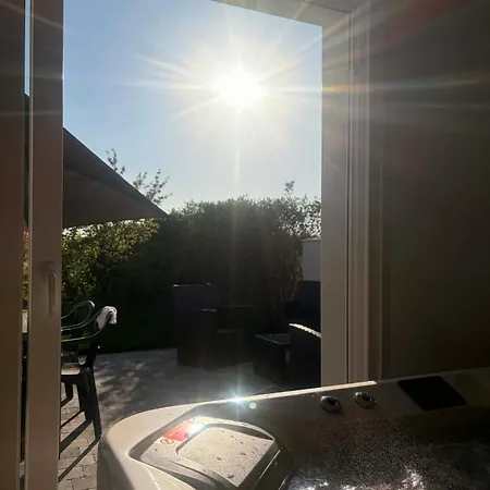 Jacuzzi Sauna Pour Detente En Couple Ou En Famille * Hulluch